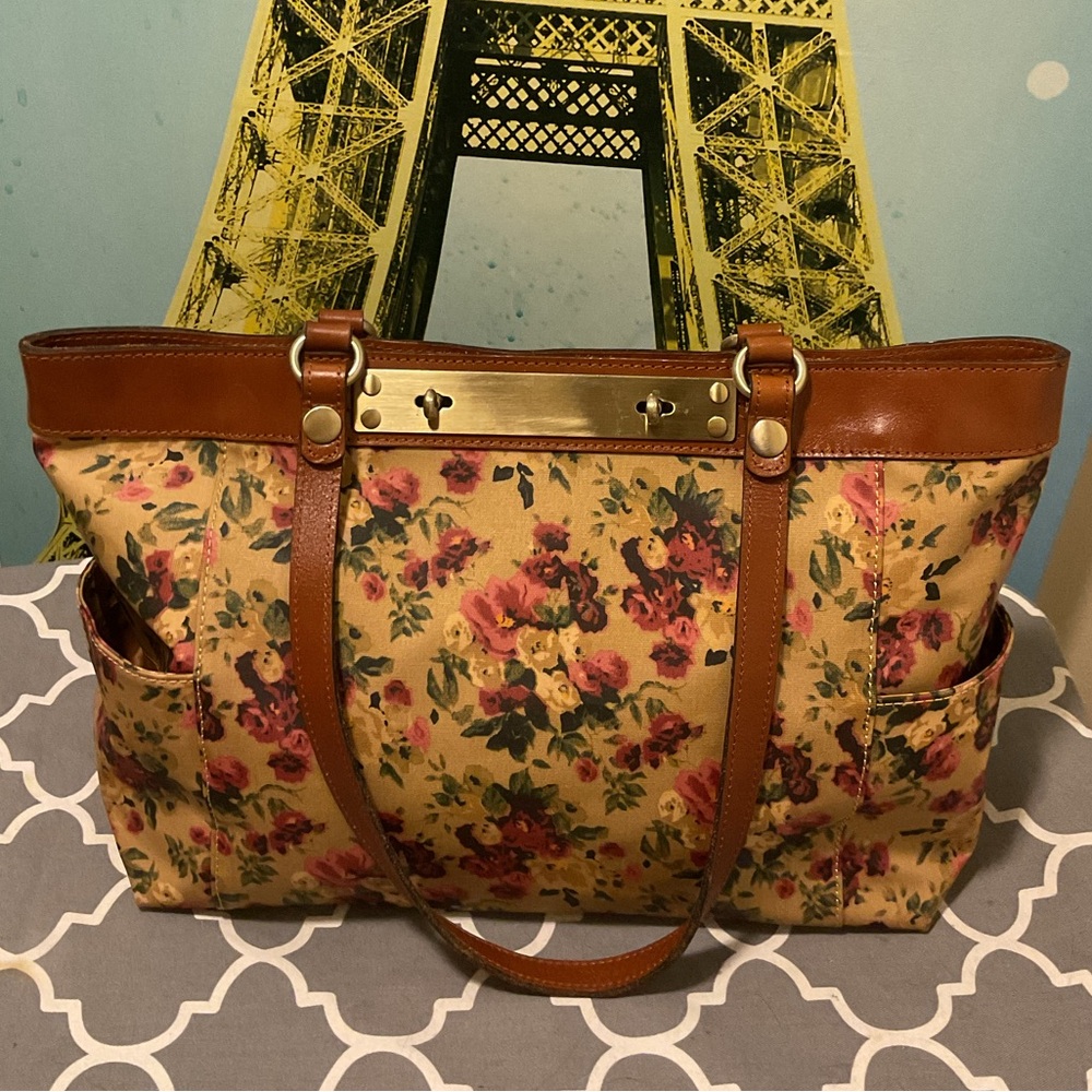 Patricia Nash tote floral bag
